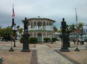 4 PP DR Independencia Square