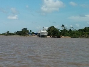 1k ships along Essequibo River Guyana (1280x960)