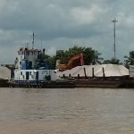 3 barge Parika Essequibo (1280x960)